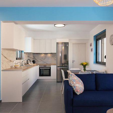Greek Sky - New Modern Apartment With Shared Pool Tavronitis Exterior foto